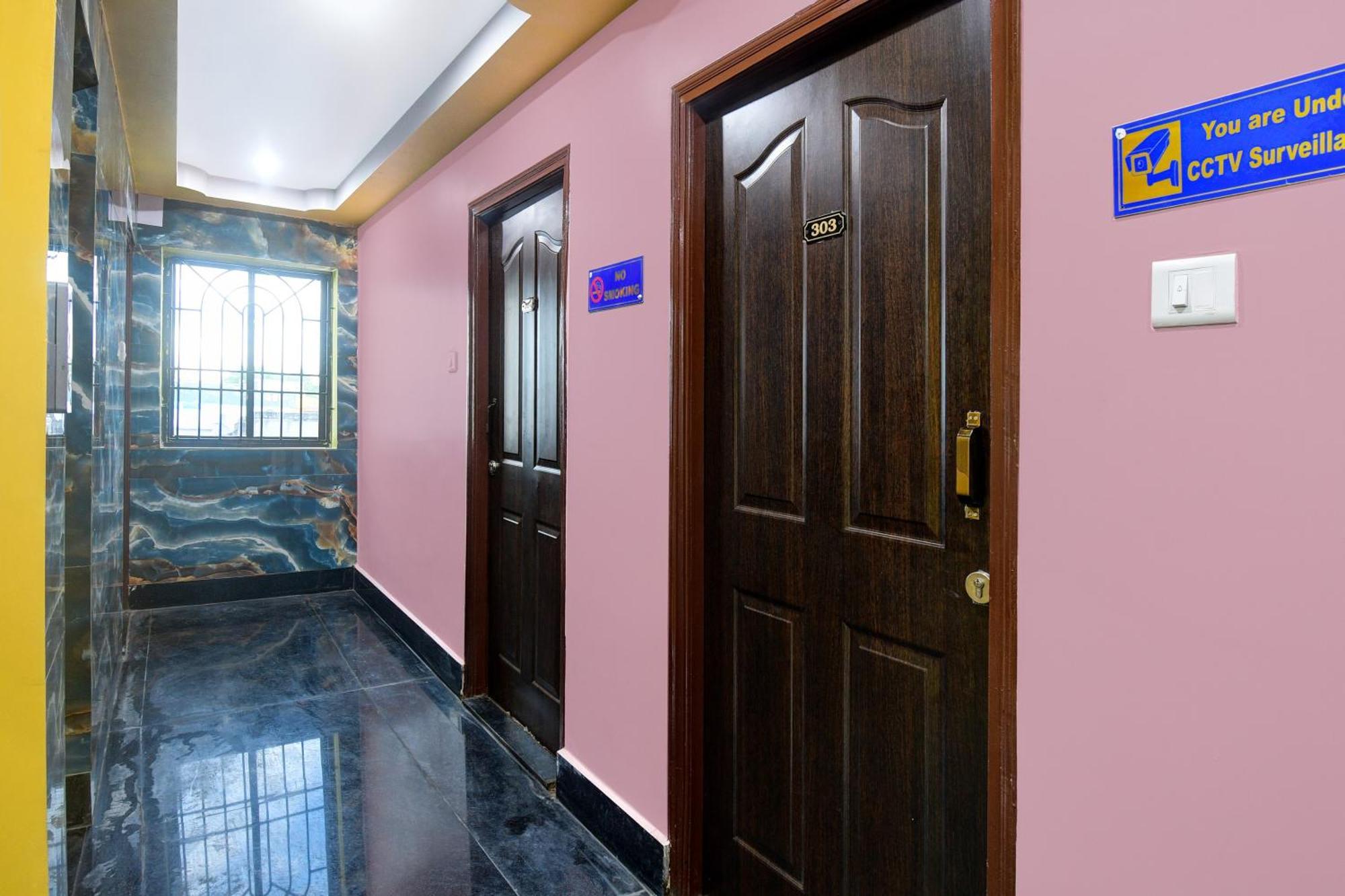 Hotel O Mahal And Restaurant Kanchrapara Calcutta Buitenkant foto