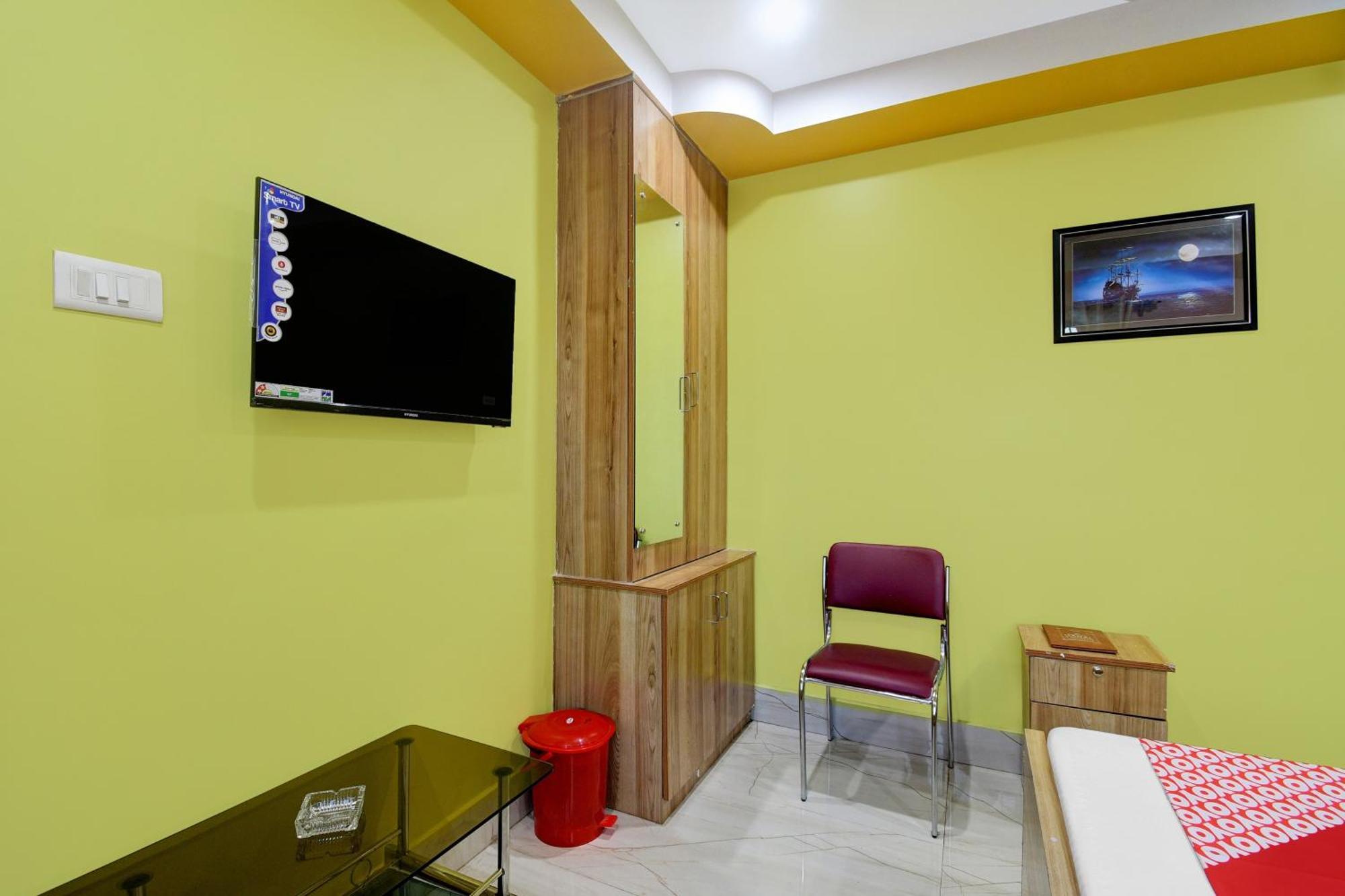 Hotel O Mahal And Restaurant Kanchrapara Calcutta Buitenkant foto